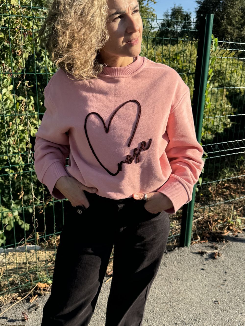 SWEATSHIRT GRIS SHARLY Sweatshirt oversize à message brodé 'Love' grace et mila SWEATSHIRT GRIS SHARLY Sweatshirt oversize à message brodé 'Love' grace et mila